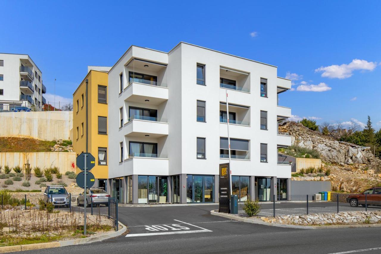Apartment Top View With Balcony And Private Parking Rijeka Exterior foto
