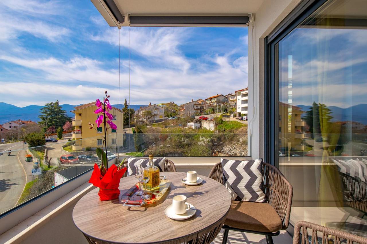 Apartment Top View With Balcony And Private Parking Rijeka Exterior foto