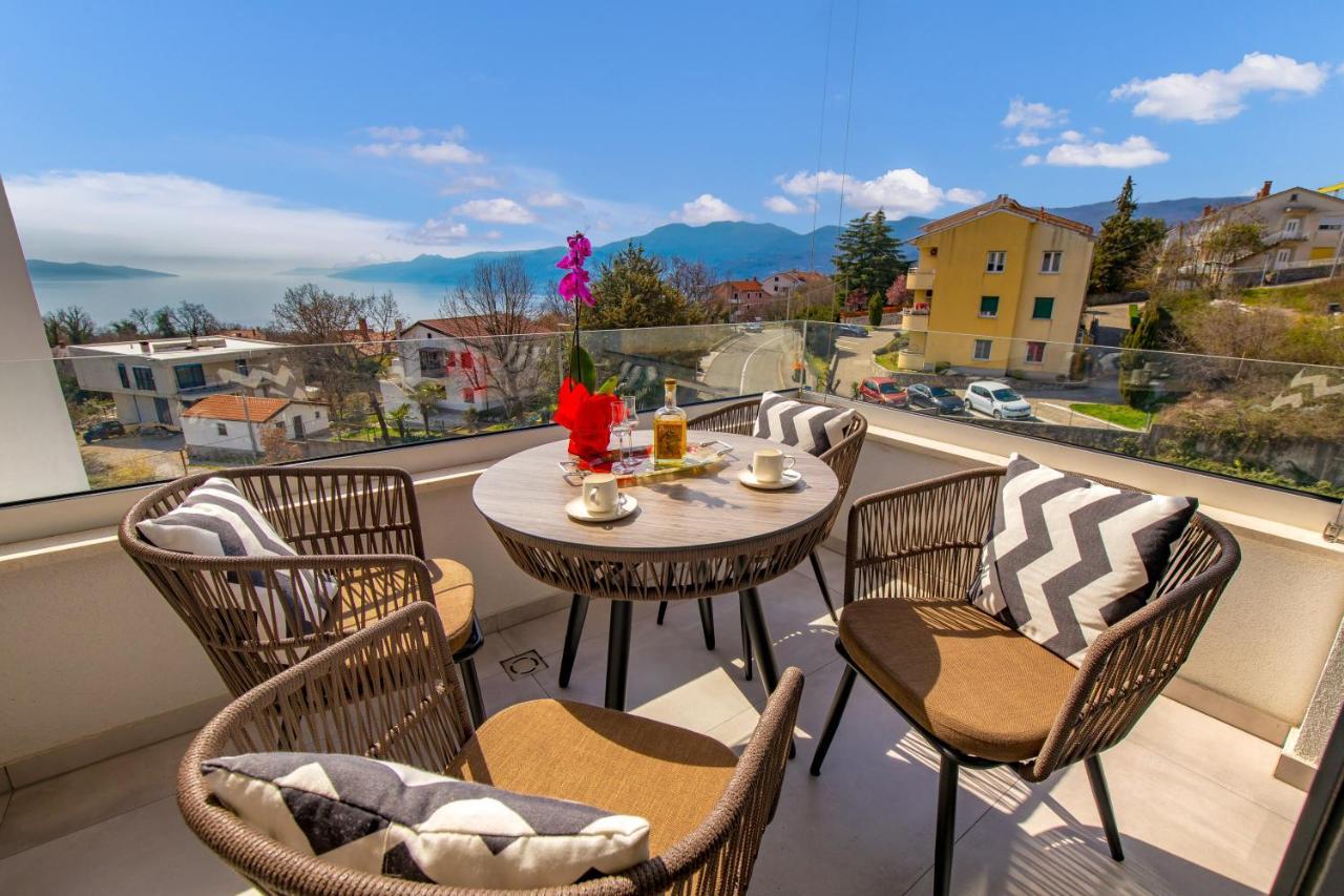 Apartment Top View With Balcony And Private Parking Rijeka Exterior foto